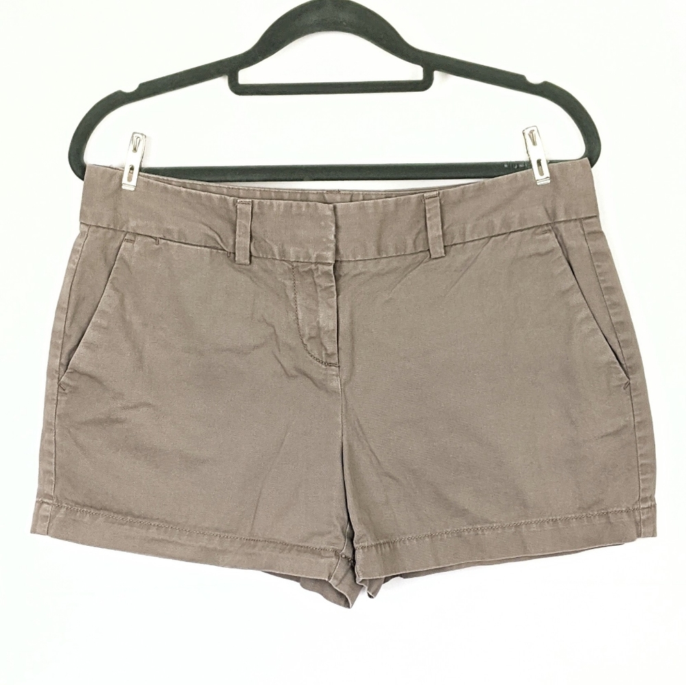 ANN TAYLOR LOFT Petite Beige Shorts